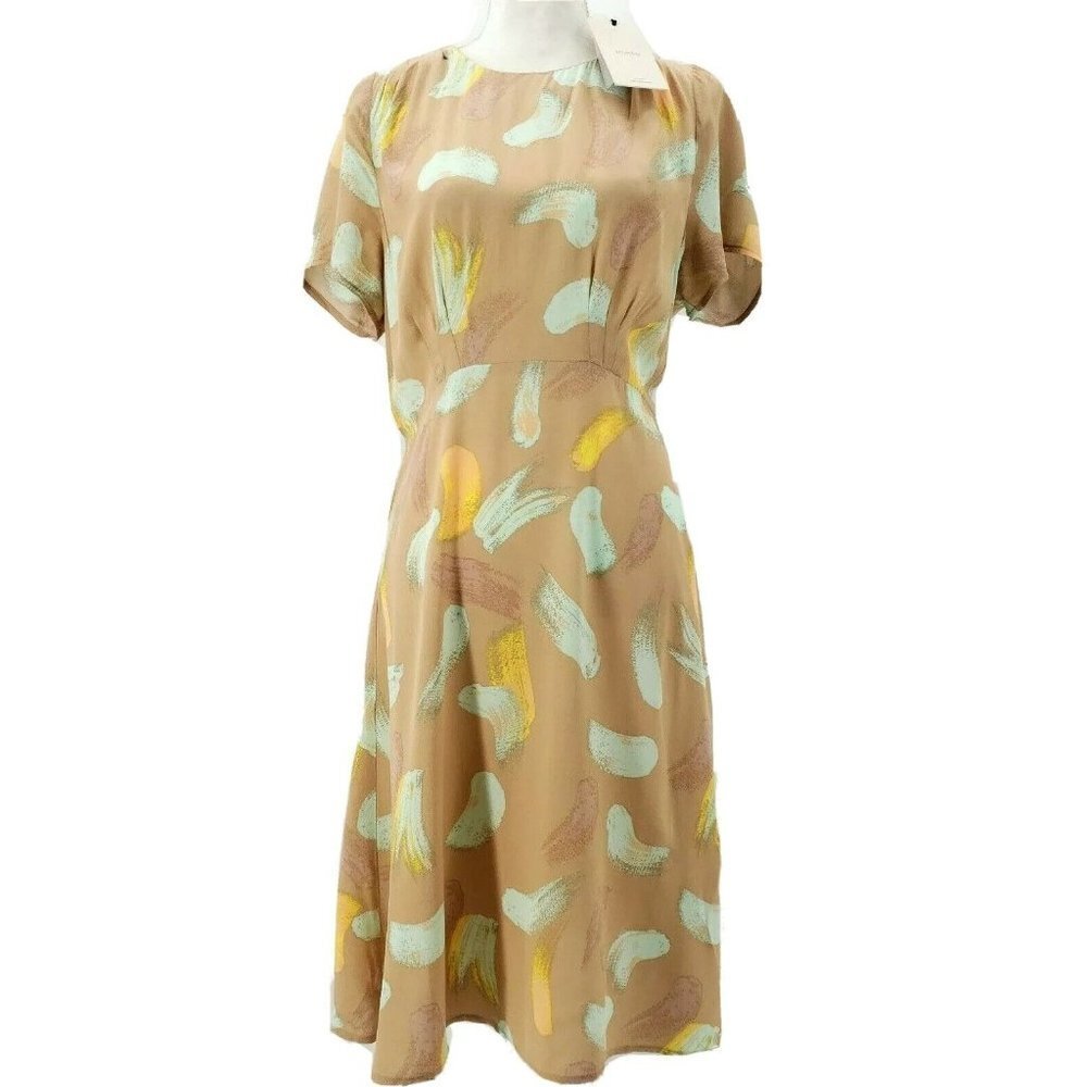 NWT NUMPH Beige Colorful Dress Abstract Short Sleeve Fitted